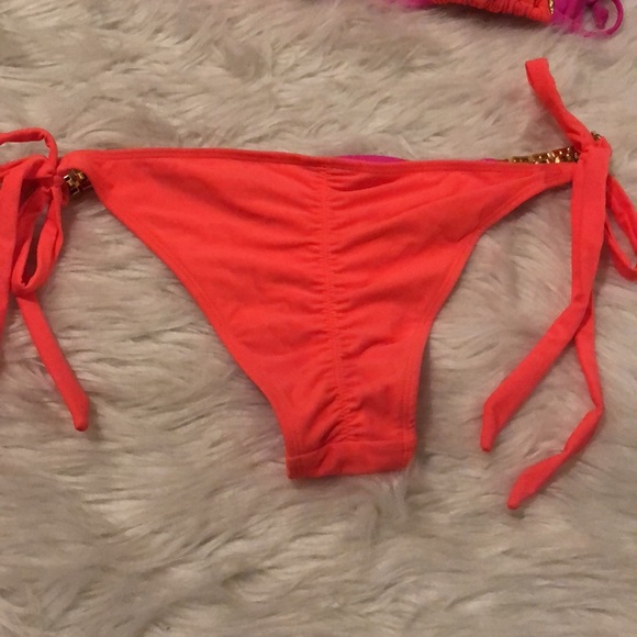 Bikini 👙 - Picture 4 of 6